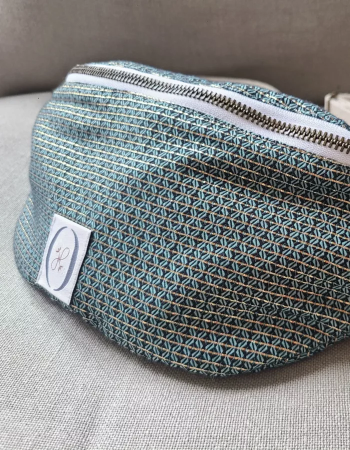 Sac banane réversible turquoise lurex doré et écru