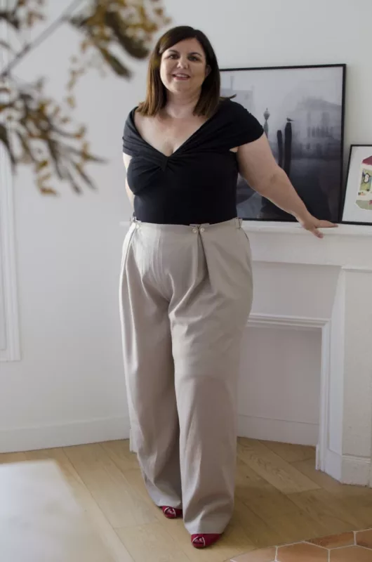La 8eme Fois pantalon ajustable femme Béatrice couleur sable, vue en pied