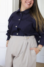 Chemise femme ajustable Charline boutons fermés bleu nuit